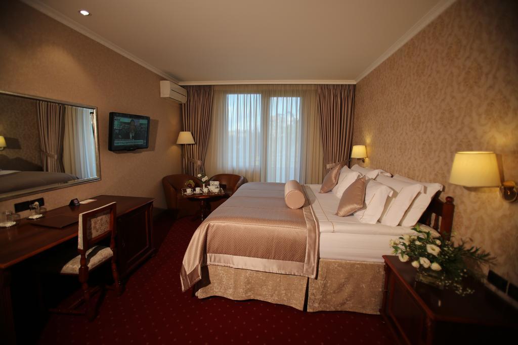 Grand Hotel & Spa Tiranë Eksteriør bilde