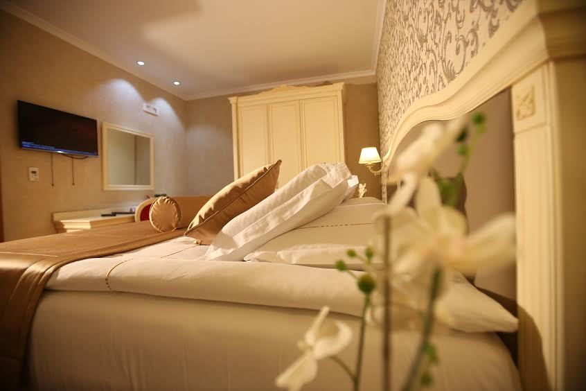 Grand Hotel & Spa Tiranë Eksteriør bilde